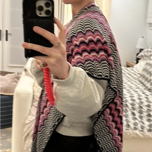 Missoni poncho - Picture 4 of 5